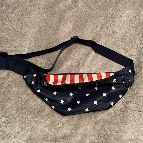 fanny pack old navy
